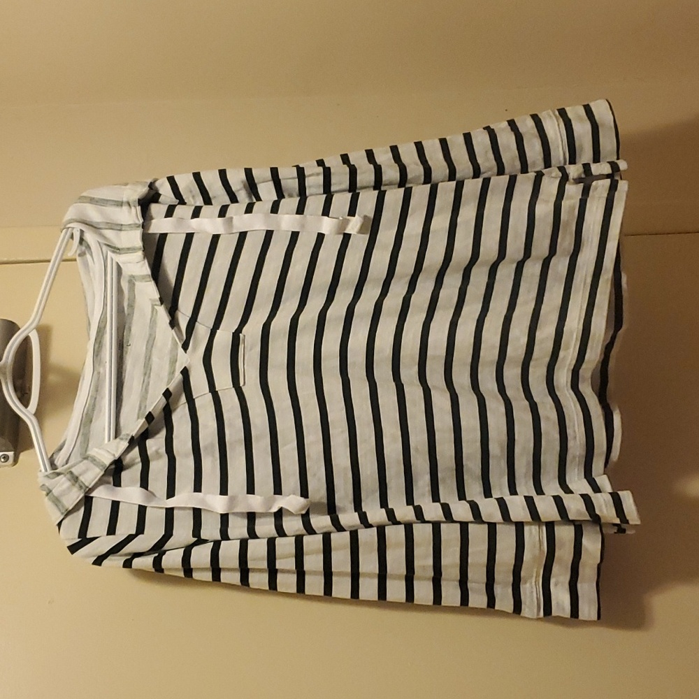 Women's long sleeve hooded tee, large